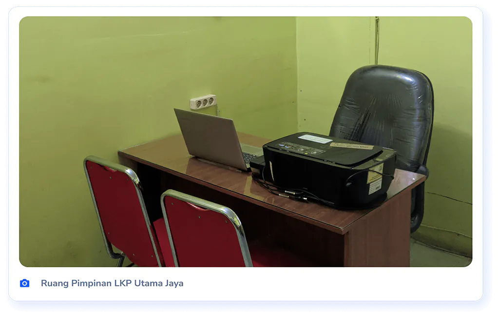 Ruang Pimpinan LKP Utama Jaya